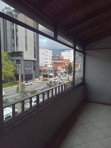 Homestay Habitacion Amplia Laureles Medellin